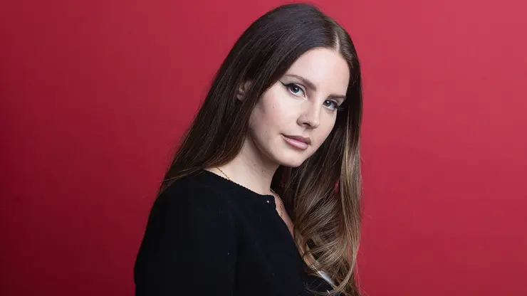 Lana Del Rey Lança Novo Álbum Com Revelações Íntimas