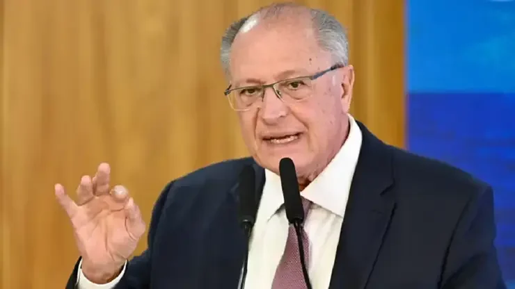Alckmin viaja ao México para ampliar relações comerciais em meio a tarifas dos EUA