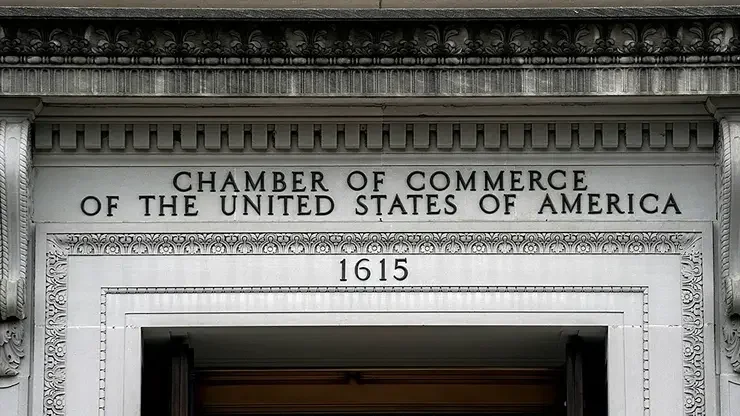 Câmara dos EUA alerta: tarifa de Trump contra Brasil ameaça economia americana