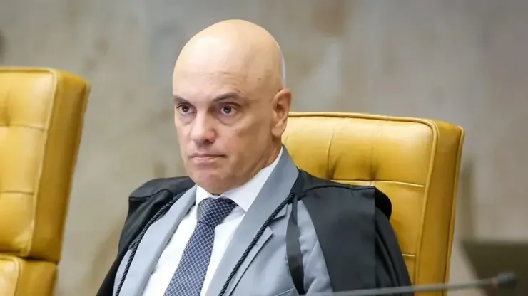 Alexandre de Moraes rejeita pedido para revogar prisão domiciliar de Jair Bolsonaro
