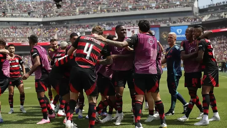 Flamengo vence o Chelsea de virada e coloca mais um inglês na roda