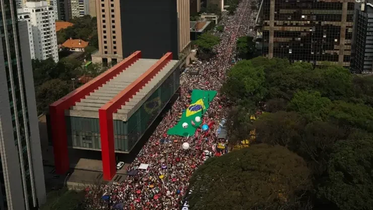 Protestos contra PEC da Blindagem alteram clima político em Brasília